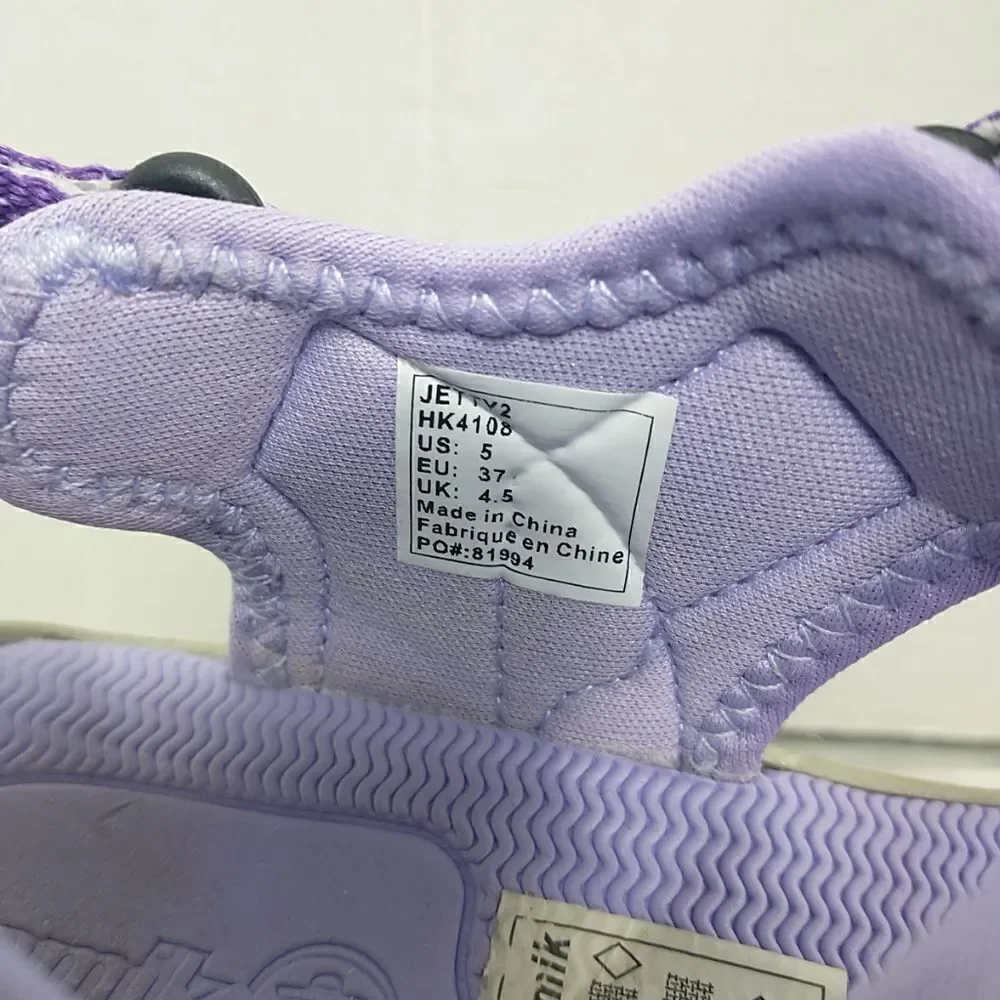 Kamik Sandals Big Girls Size 5 EU 37 Purple Hybrid Sneaker Water Outdoor Shoe.